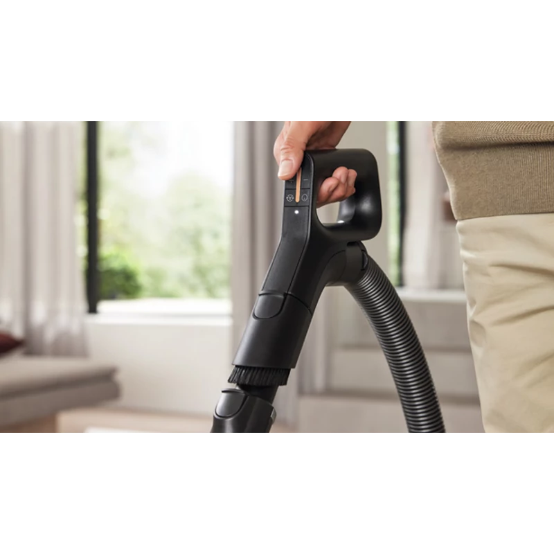 MIELE  Guard L1 Comfort Titanium-PF  porzsákos padlóporszívó